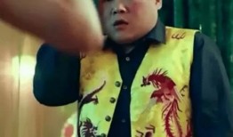 岳云鹏爆料初恋是谁视频,揭秘娱乐圈背后的感人故事